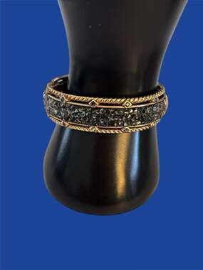Brighton Retired Crystal Rocks Hinged Bangle Bracelet Gold Black Crystals.